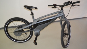 Kettenloses Fahrrad auf der Hannover Messe