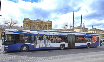 Busse und Straßenbahnen in neuem Gewand