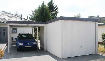  Einzelgarage und Anbaucarport