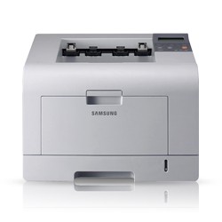 Unter Feinstaubverdacht: Der Samsung ML-3471ND inkl. Toner