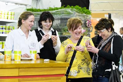 Werkstätten:Messe: Schaufenster, Branchentreff, Fachtagung