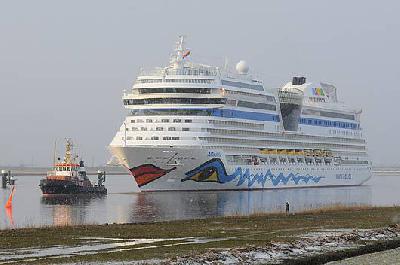 Countdown läuft: Neues Kreuzfahrtschiff AIDAstella wird am Samstag in Warnemünde getauft