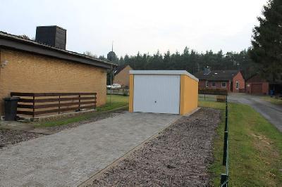 Auch auf dem Land: beruhigend sicher in einer Garage von Garagenrampe.de