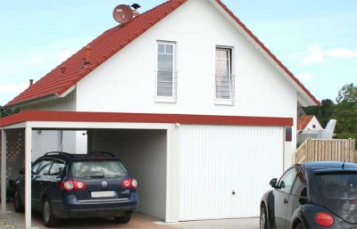 Planen und Bauen mit MC-Garagen: Garage, Carport und Zufahrt