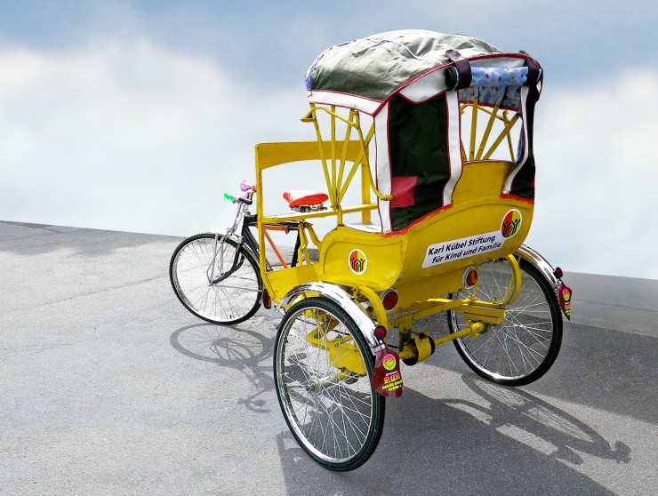 Hessentag 2014: Versteigerung von indischer Fahrrad-Rikscha