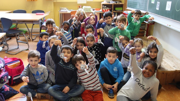 Sicher zur Schule mit den BLINKIS der Barmenia