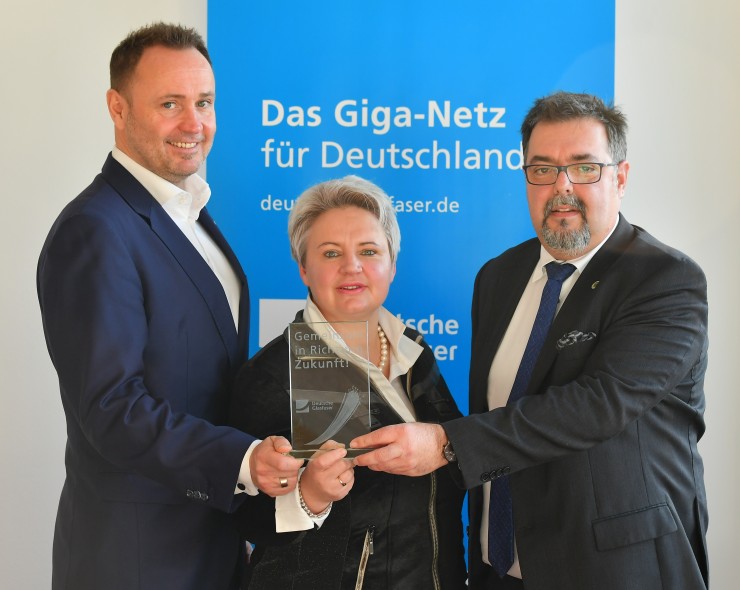 Echte Glasfaser für Mitteldeutschland: Deutsche Glasfaser startet mit Breitbandausbau in Sachsen