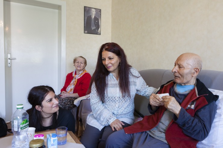 Fachtagung der Deutschen Alzheimer Gesellschaft: Mehr Information und Unterstützung für türkisch-sprachige Familien nötig