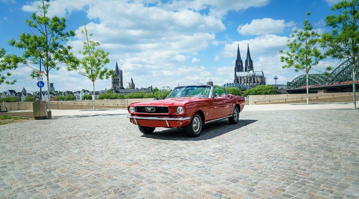 Relaunch der Unternehmenswebsite: Mustang Oldtimervermietung erweitert Angebot