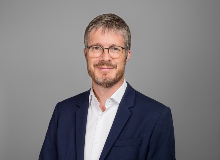 Georg Müller-Loeffelholz verstärkt Geschäftsführung des Bibliographischen Instituts als Chief Product Officer