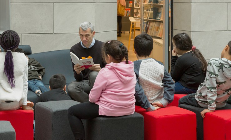 Vorleseaktion für Grundschüler im Informationszentrum Berlin