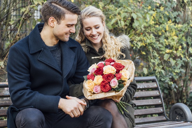 Gewinnspiel zum Valentinstag 2020: Fleurop verlost Nachhilfe in Sachen Liebe