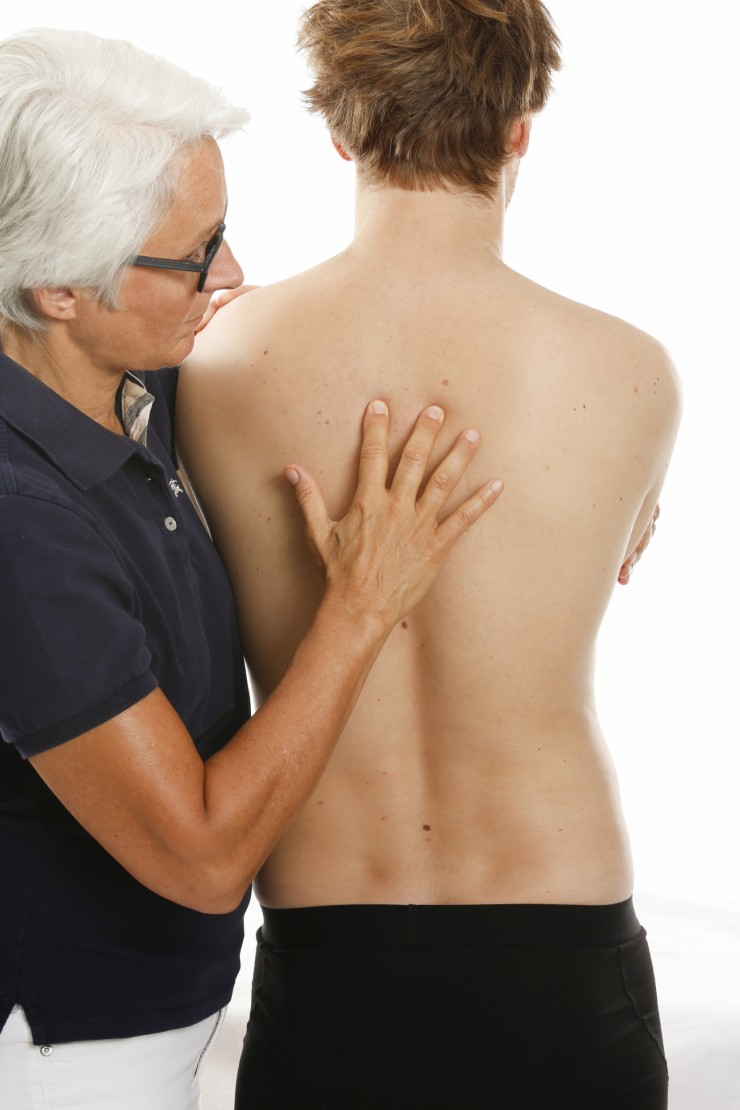 Klinisch relevante Erfolge durch Osteopathie  / Tag der Rückengesundheit: Ursachen statt Symptome behandeln
