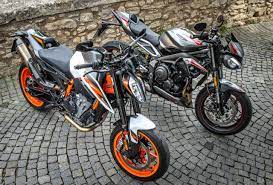 Motorrad-Ersatzteil-Online-Shops für  KTM- und Triumph-Motorräder
