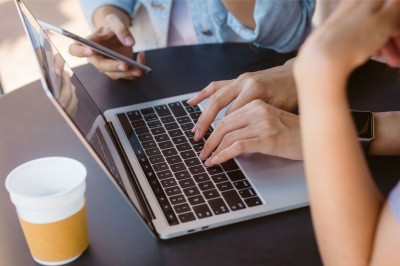 Agentursysteme: Teamkommunikation auf den Punkt gebracht durch integrierte Chat-Tools