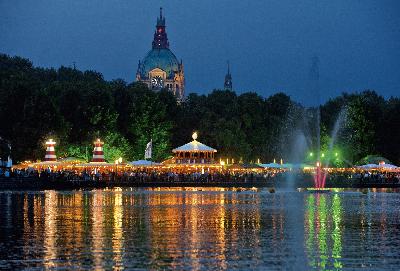 Das Maschseefest 2012 verbreitet Urlaubsflair in Hannover