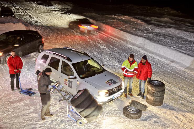 GTÜ-Winterreifentest: Sieben Reifen der Größe 215/65 R 16 für kompakte SUV im Vergleich