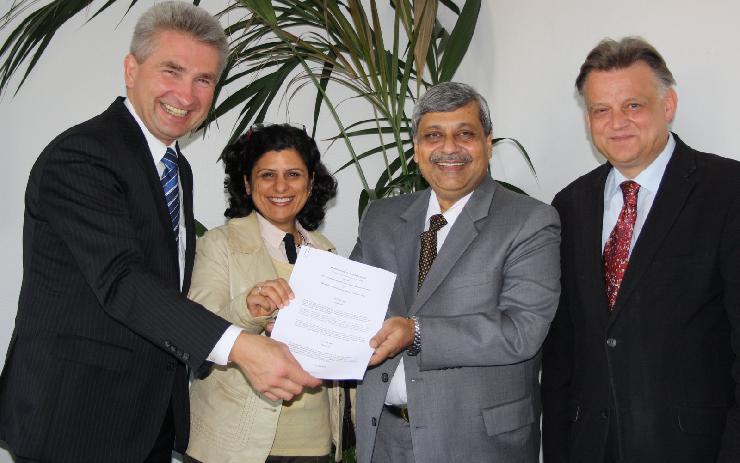 HHL Leipzig Graduate School of Management bekräftigt Zusammenarbeit mit indischer Kaderschmiede