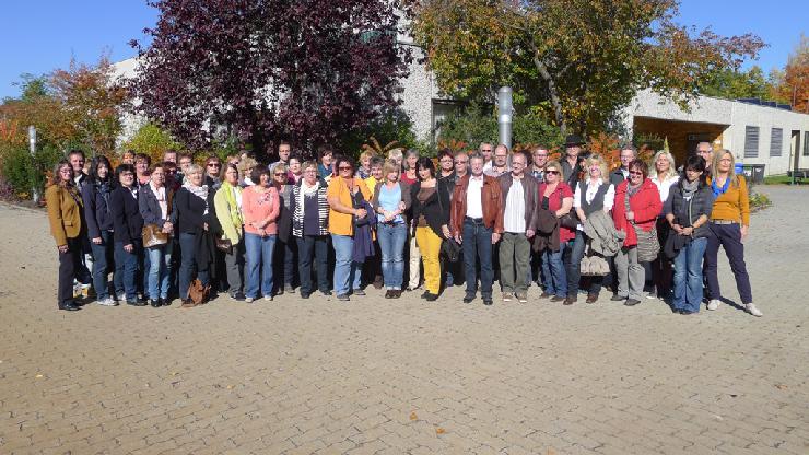 69 Mitarbeiterinnen und Mitarbeiter des Baur Versands feiern Firmenjubiläum.