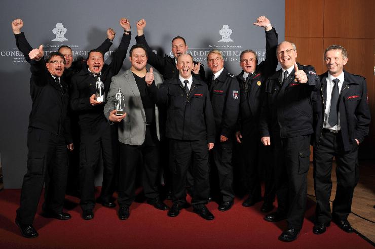 Conrad Dietrich Magirus Preis 2012 Die Feuerwehr Detmold ist Deutschlands Feuerwehrteam des Jahres 2012