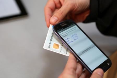 Smartphone trifft Girokarte: NFC-TAN macht Transaktionen sicher und komfortabel