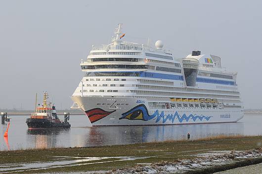 Countdown läuft: Neues Kreuzfahrtschiff AIDAstella wird am Samstag in Warnemünde getauft