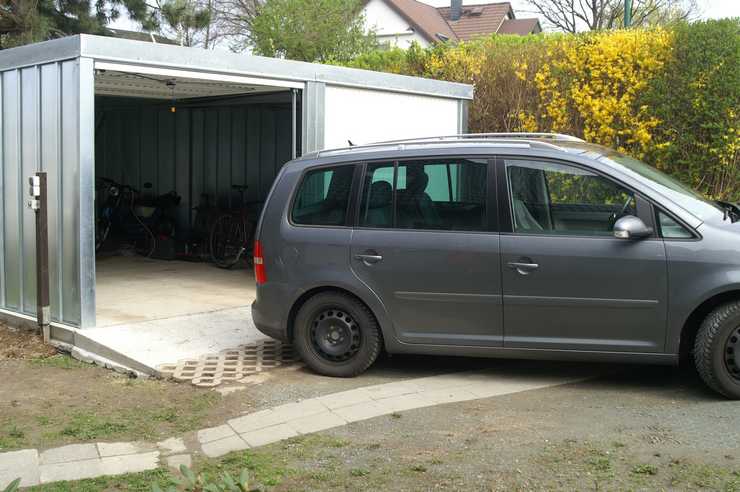 Wenn das Schule macht: Raser werden aus Garage geblitzt