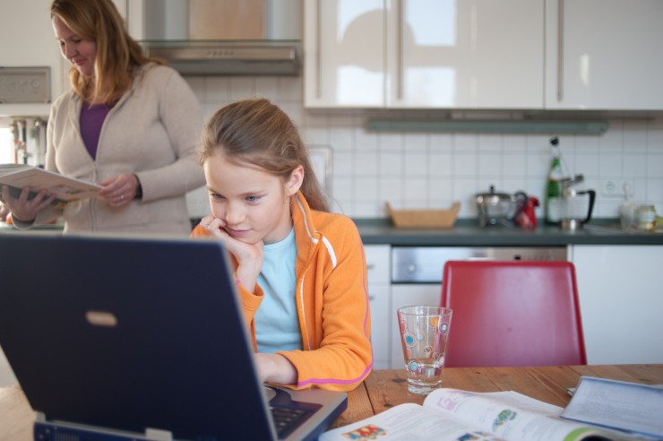 Hilfe bei Schulstress und Leistungsdruck in der Grundschule: Sicher lernen mit dem Onlineportal LernCoachies.de