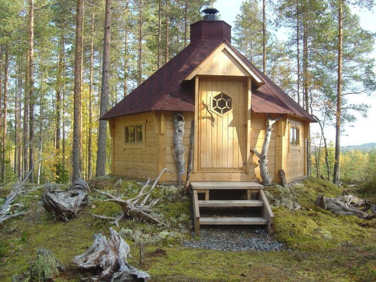 Traditionell finnische Gartensauna und Grillhütte