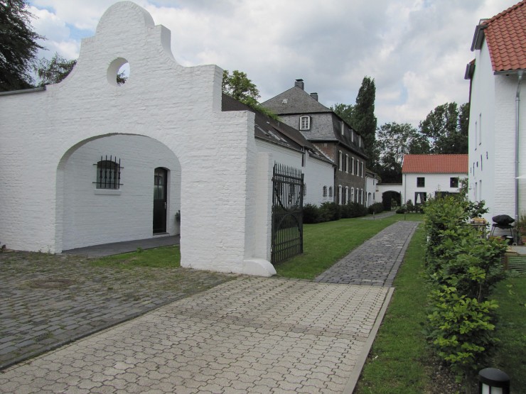 Die Auenhöfe in Köln-Worringen am Rhein